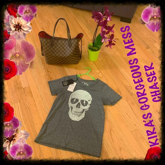 Chaser Tops - ☠️✨BNWT CHASER SKULL W/ SUNGLASSES TEE✨☠️